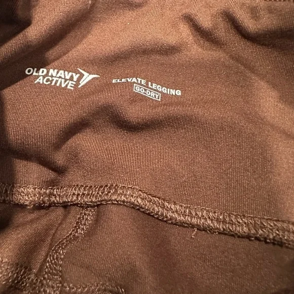 Old Navy High-Waisted Elevate Mesh-Trim Compression Size Large - Picture 12 of 14